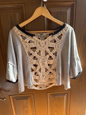 gimmicks by BKE Cream Crochet Fringe Top with Black Trim